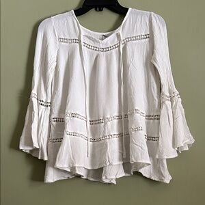 Design Lab Lord & Taylor White Blouse with Lace Accents